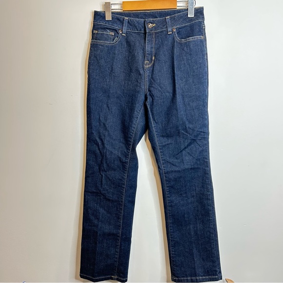 LL Bean Women’s Classic Fit Straight Leg Jeans Dark Wash - Picture 1 of 6